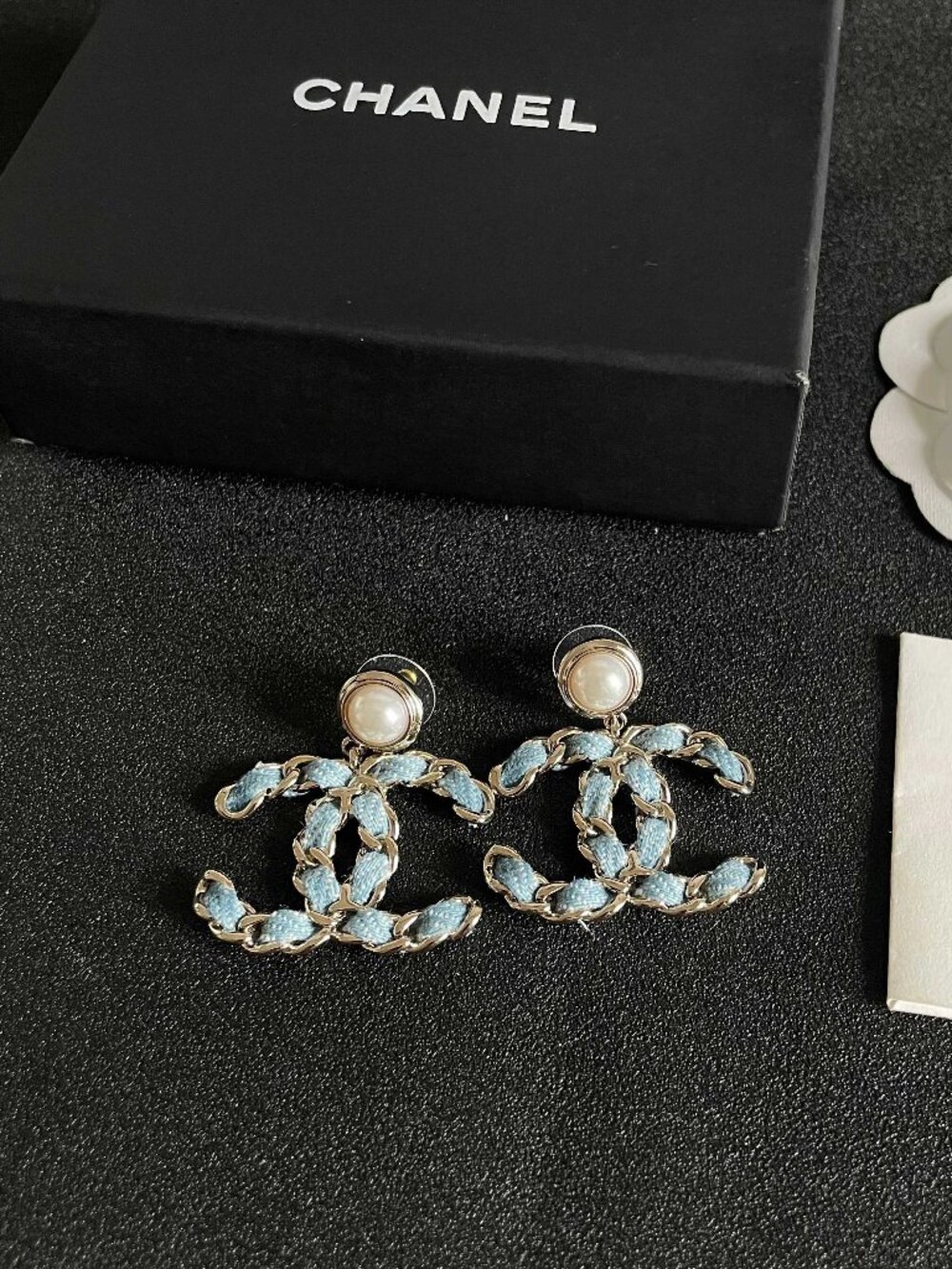 Chanel earrings - Picture 2 of 4